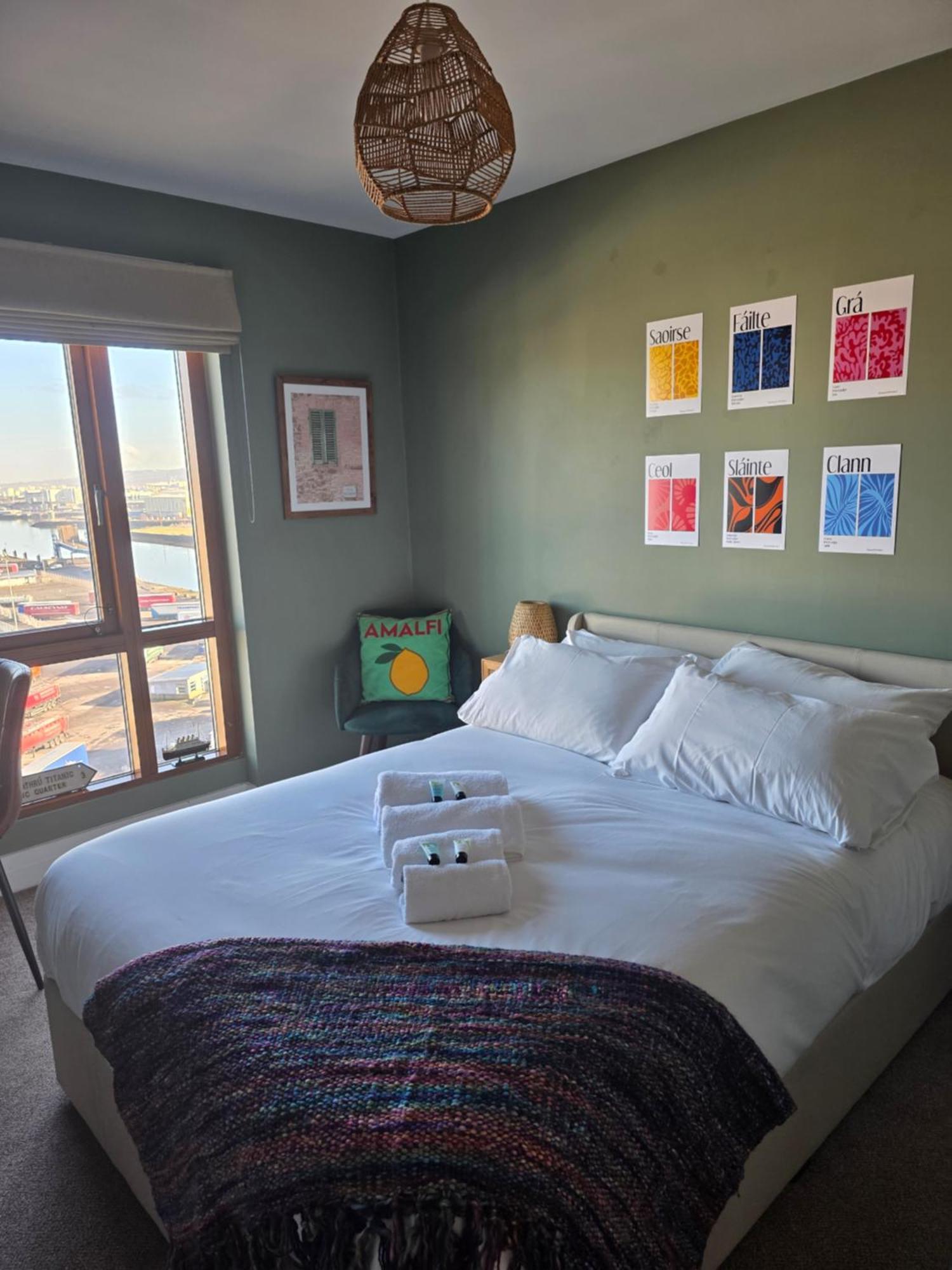 Sailortown Stays - 4 Star Luxury Apartment Belfast Kültér fotó