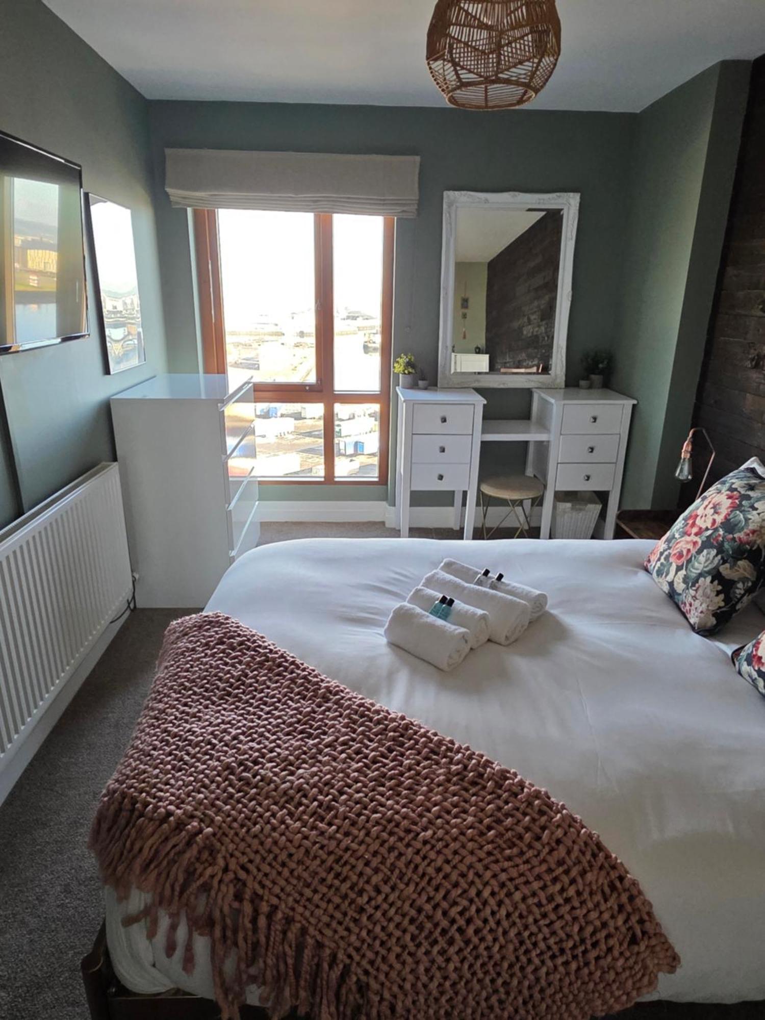 Sailortown Stays - 4 Star Luxury Apartment Belfast Kültér fotó